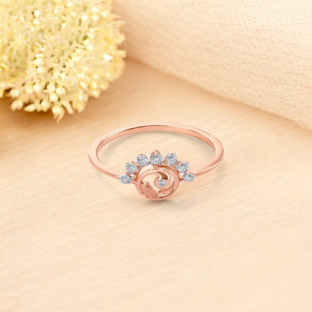 Peacock Glint Diamond Ring