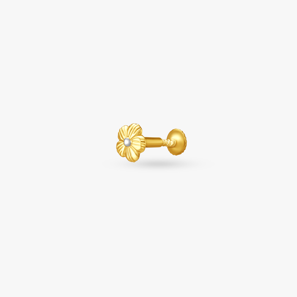 Charming Gold Nose Pin for the Indian Bride
