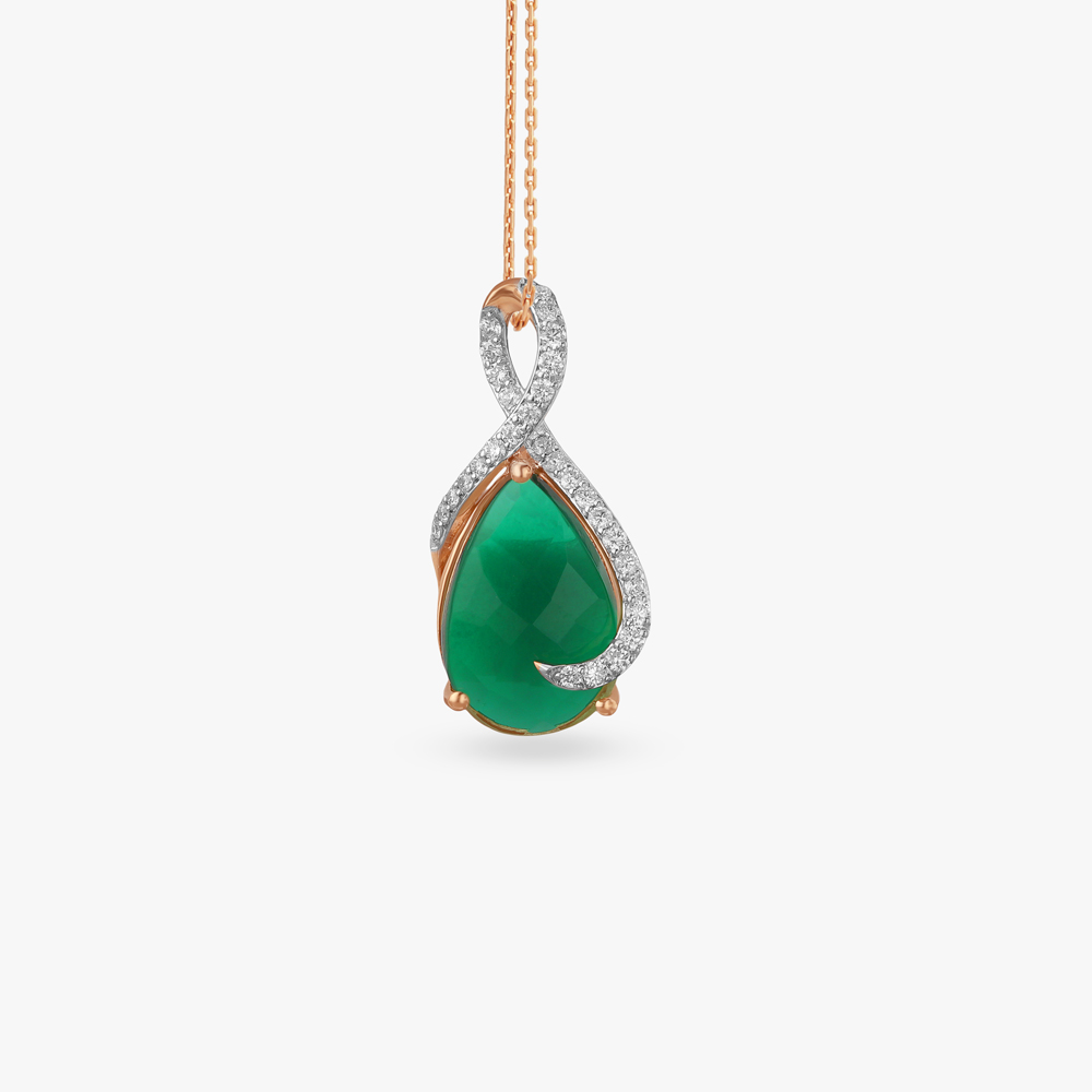 Verdant Lustre Diamond Pendant