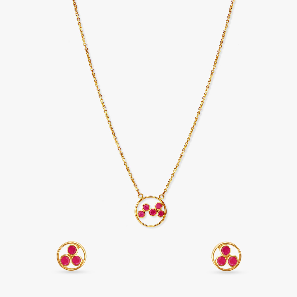 

Dazzling Necklace Set