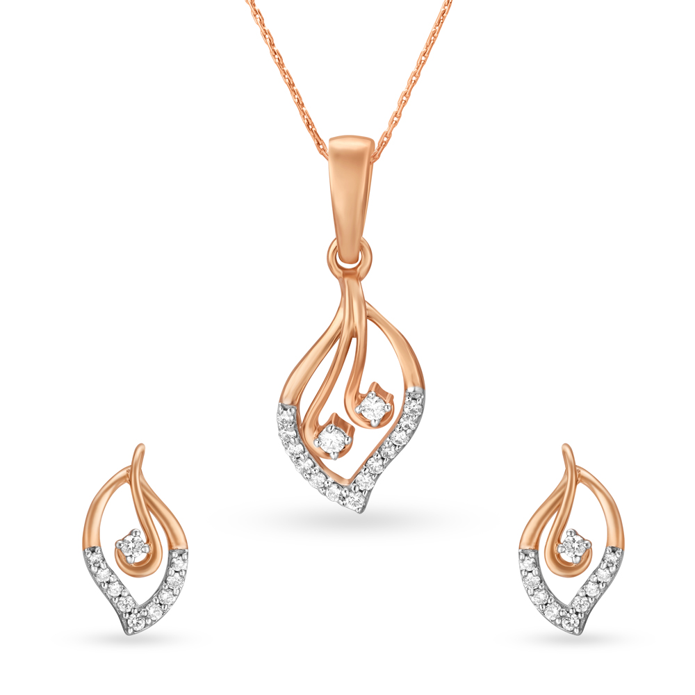 

Chic Leaf Pattern Diamond Pendant and Earrings Set