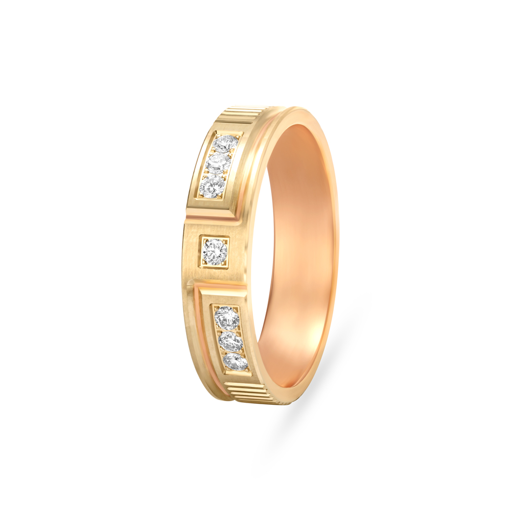 Sleek Gold Diamond Finger Band