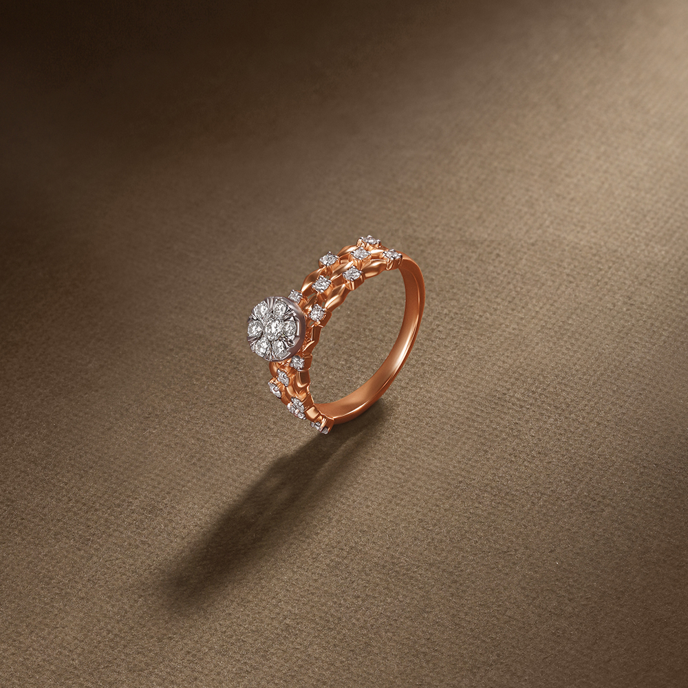 Enticing Geometric Diamond Ring