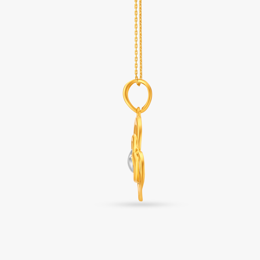 

Simplistic Heart Pendant