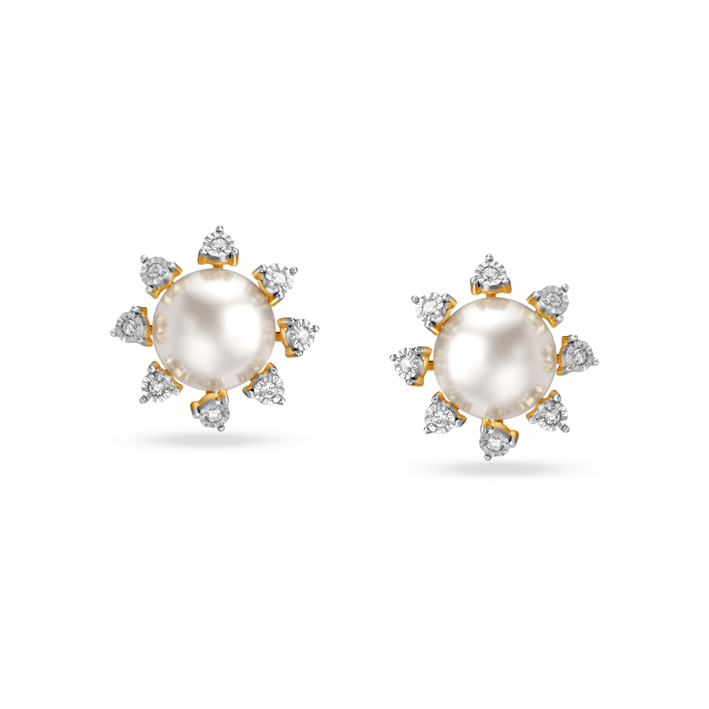 Impressive Button Shaped Diamond Stud Earrings with Rock Crystal