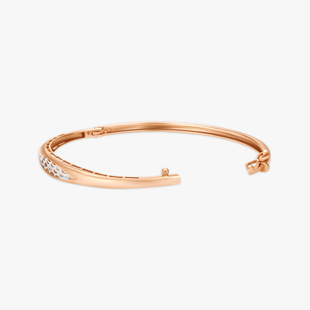 

Modern Mesh Bangle