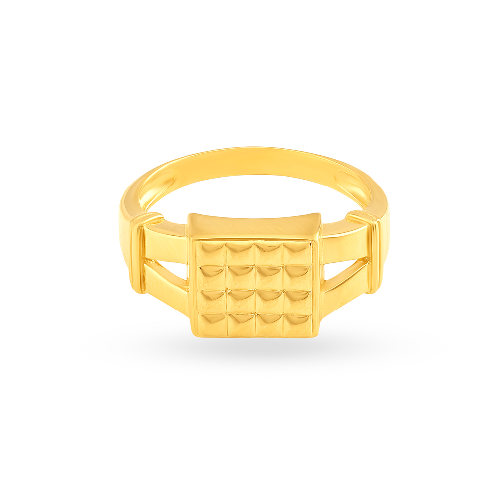 

Impressive 22 Karat Yellow Gold Spiked Square Finger Ring