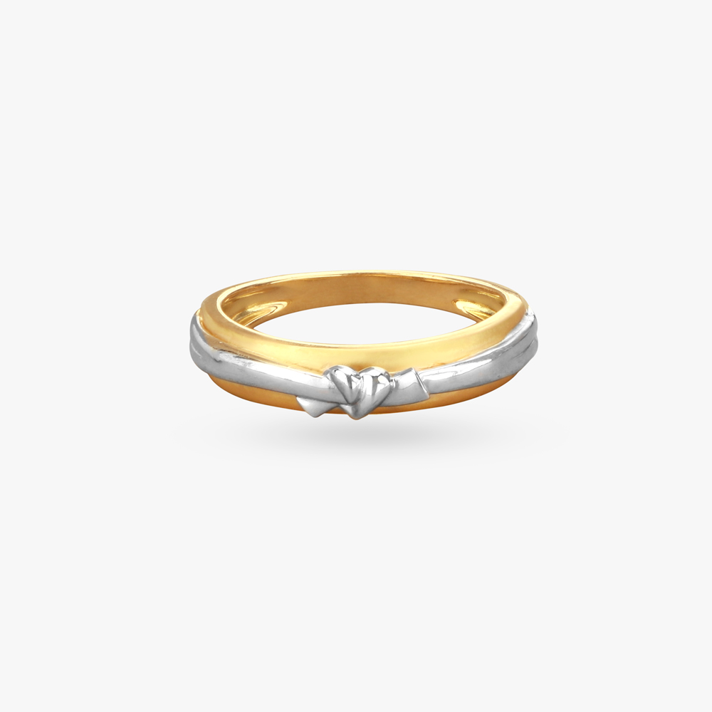 

Knotted Heart Gold Finger Ring