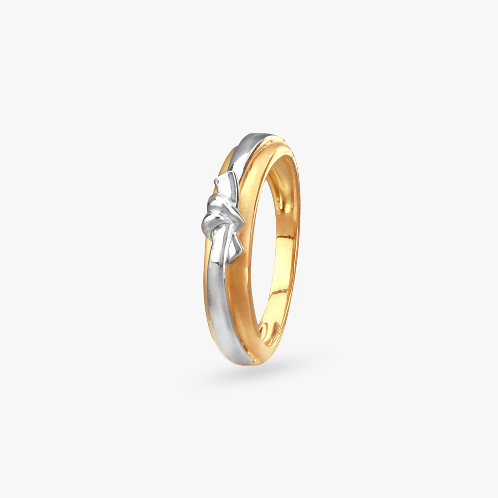 Knotted Heart Gold Finger Ring