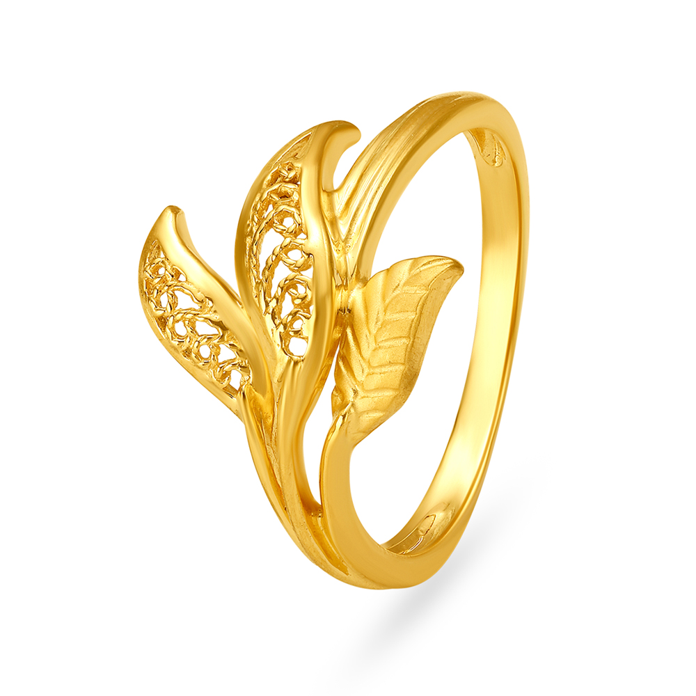Captivating Yellow Gold Leaf Finger Ring