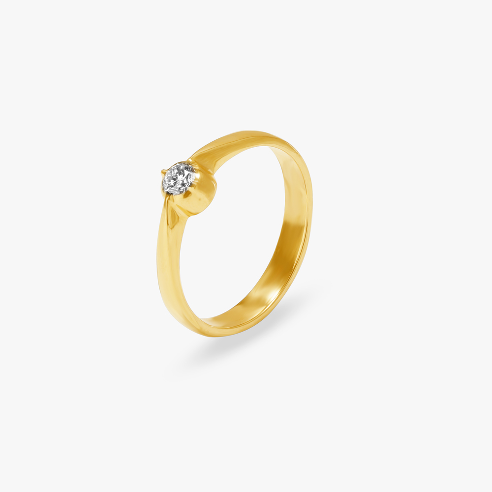 Sleek Elegance Finger Ring