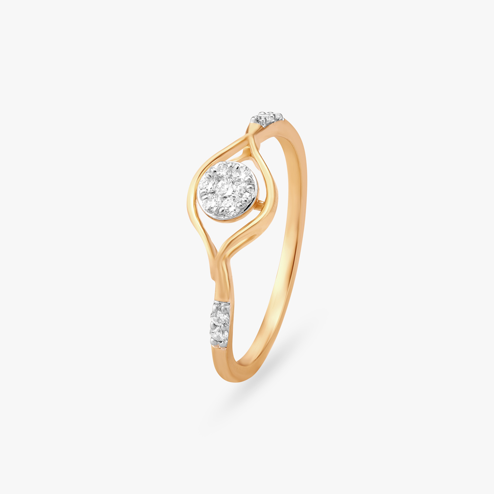 Center of Attention Finger Ring