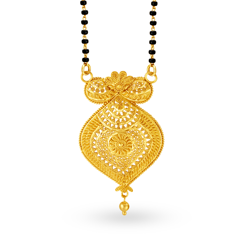 

Glorious Gold Mangalsutra Pendant