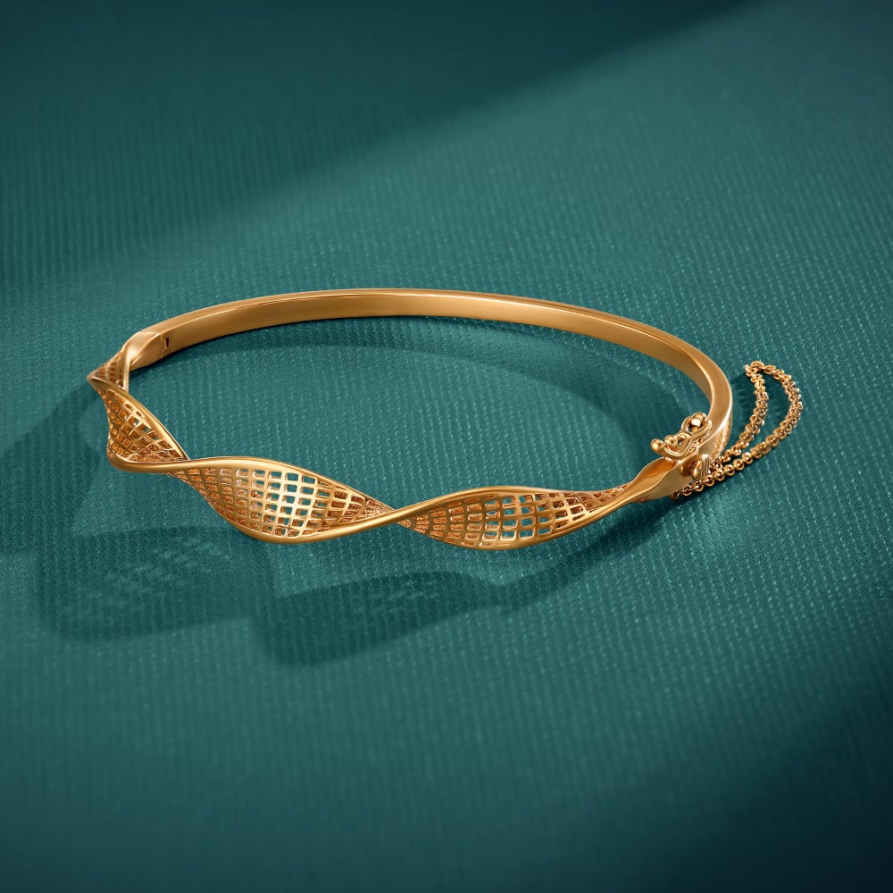 Woven Glow Gold Bangle