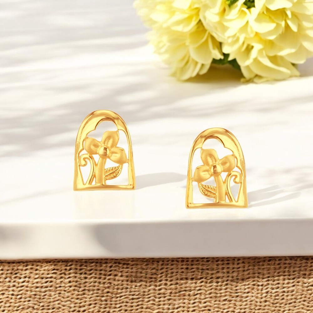 Bloom Arch Gold Stud Earrings