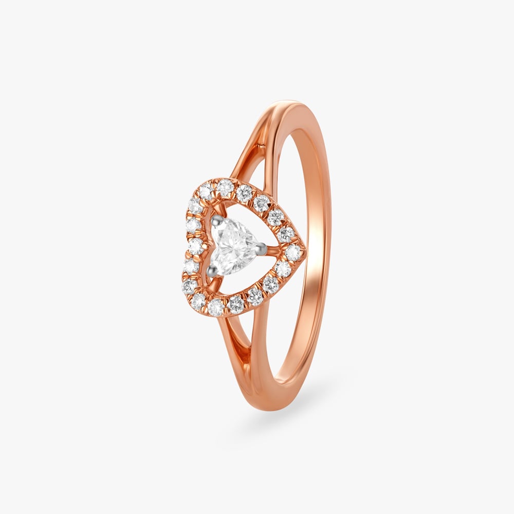 

Charming Diamond Finger Ring