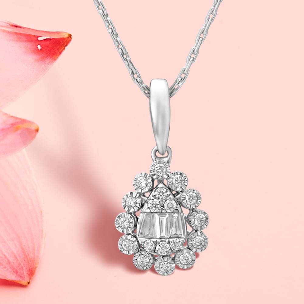 Stunning White Gold and Diamond Pendant