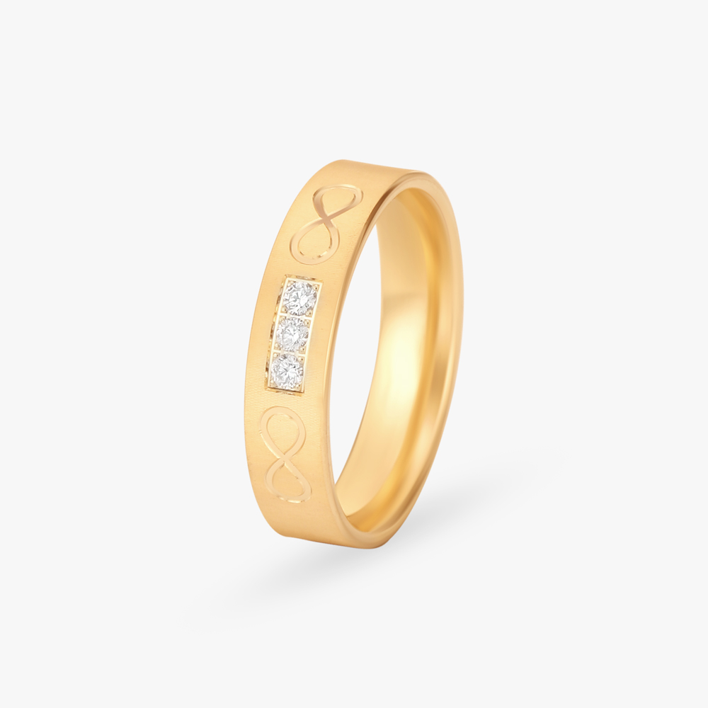 Chic Brushed Diamond Finger Ring