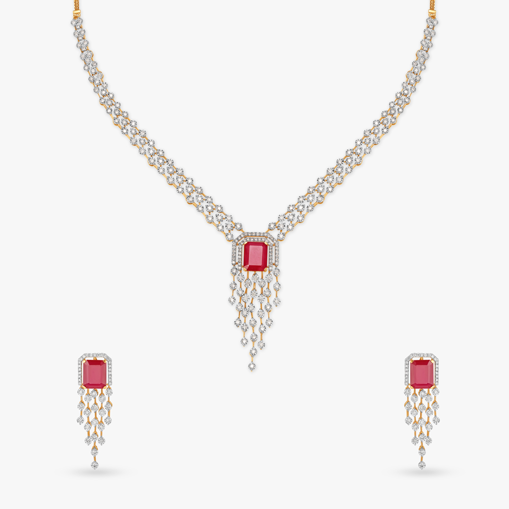 

Fiery Cascades Natural diamond Necklace Set