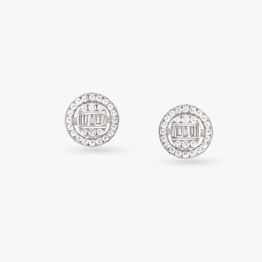 

Sleek Luxurious Diamond Stud Earrings