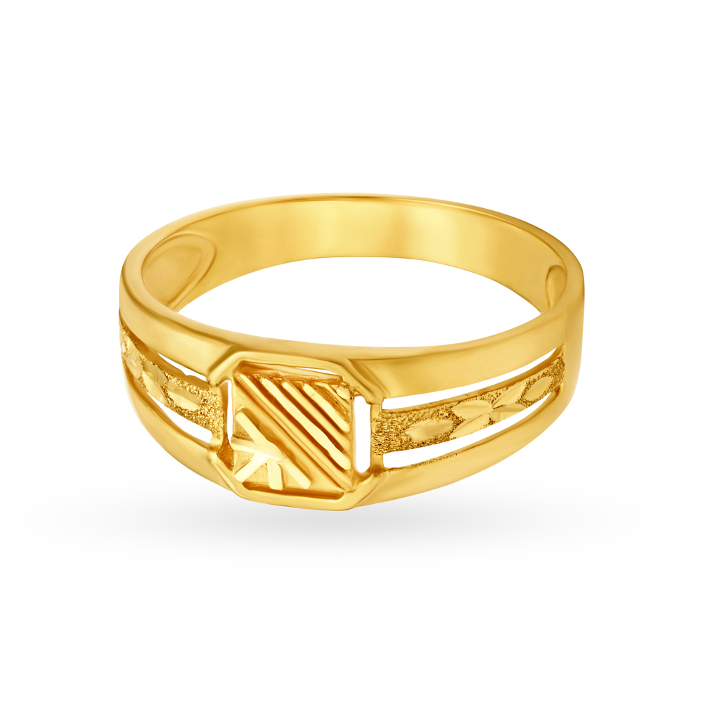 

Unique 22 Karat Yellow Gold Square Finger Ring