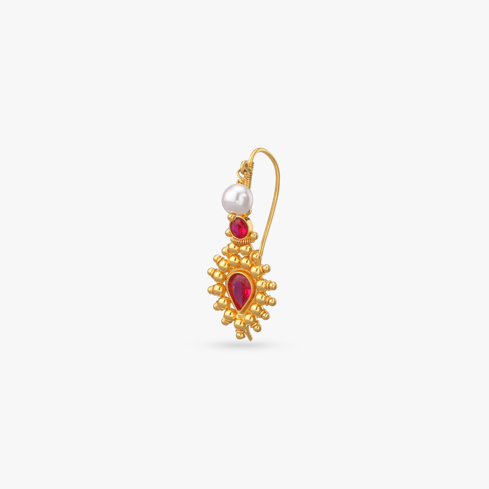 Glamorous Glow Gold Nose Pin