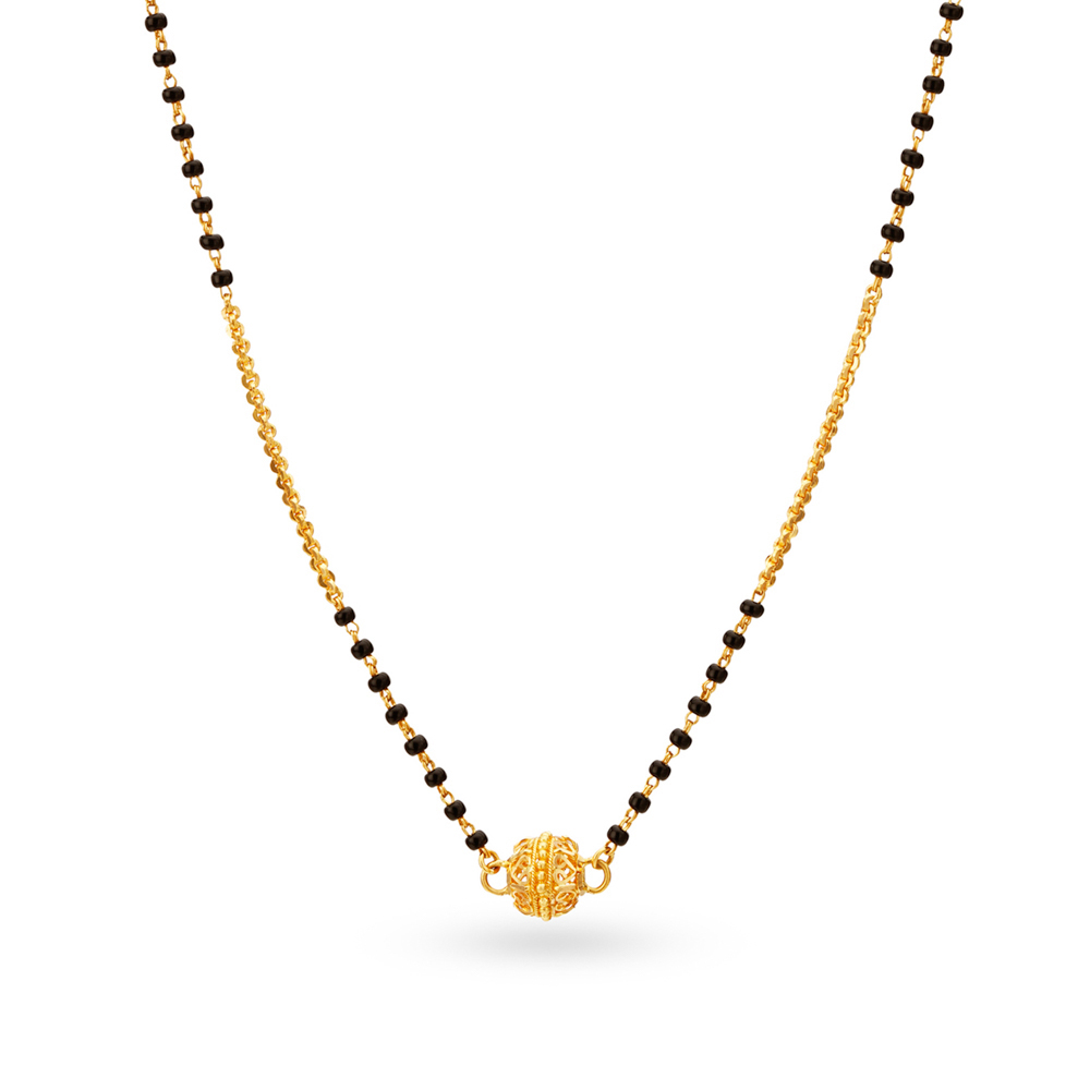 

Dainty Sphere Mangalsutra