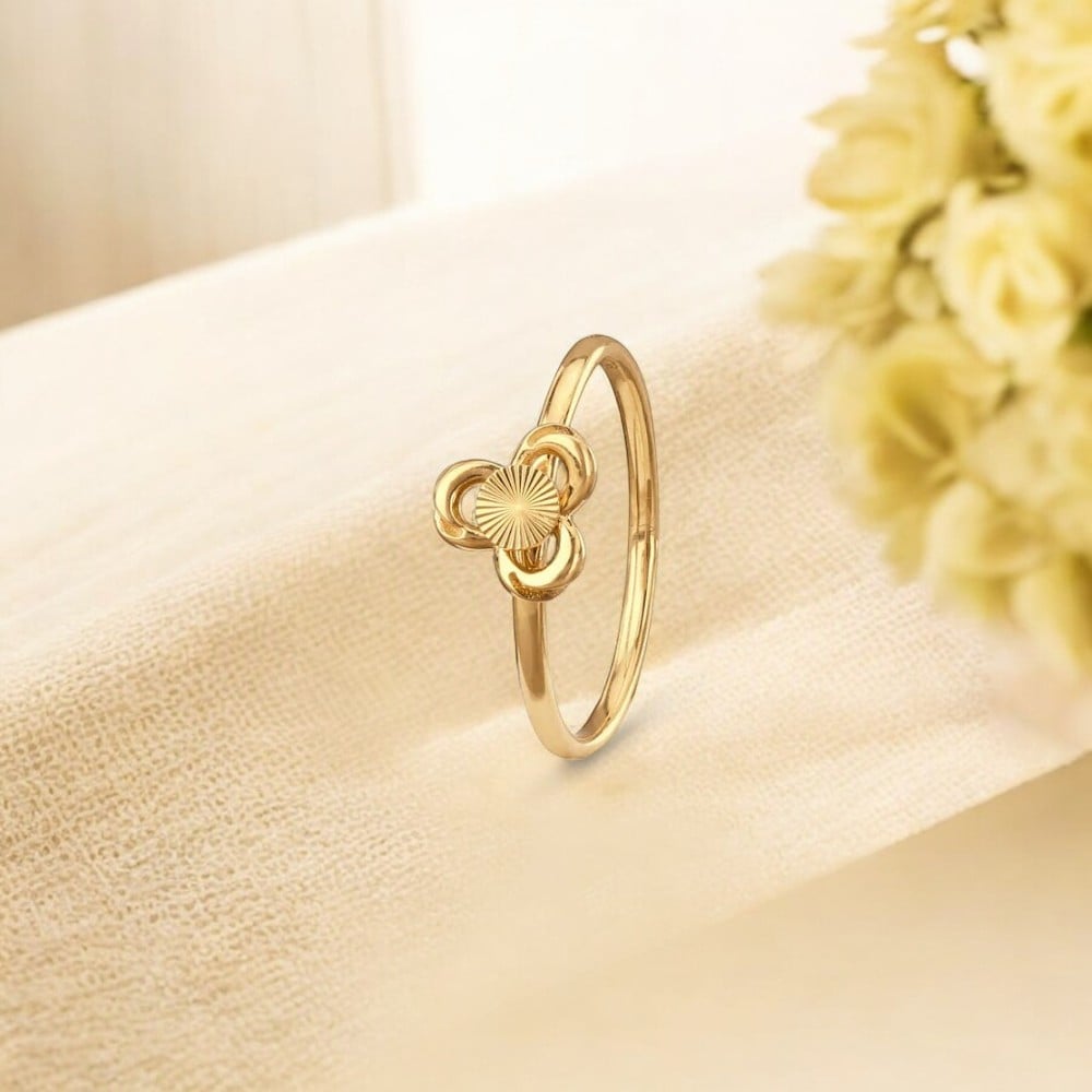Mini Clover Gold Ring