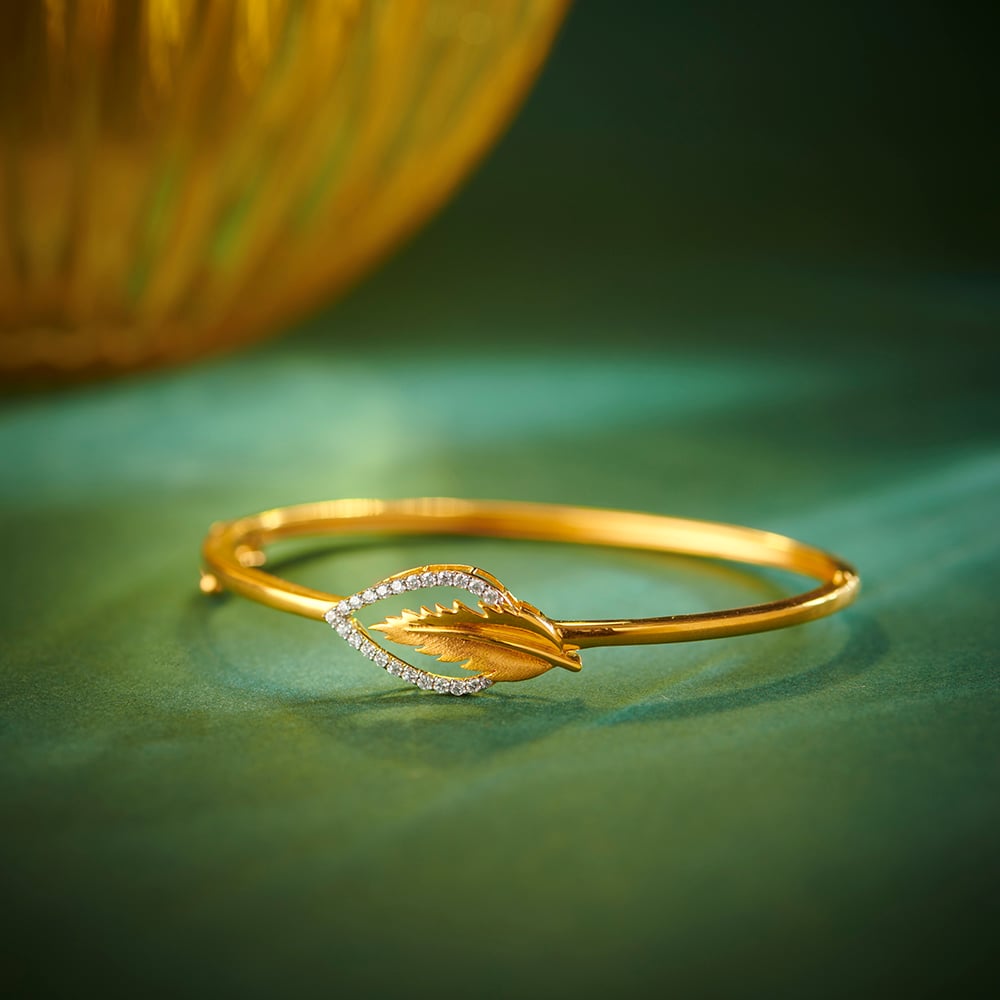 Resplendent Leaf Bangle