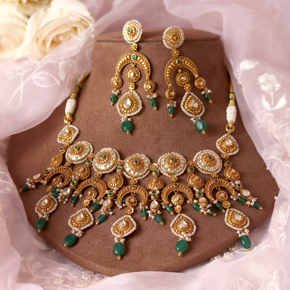 Blooming Floral Necklace set