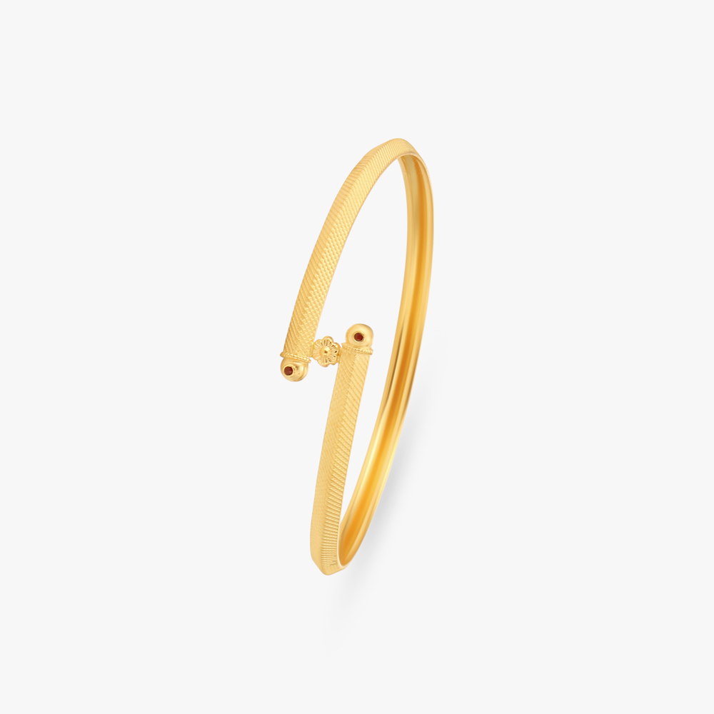 

Dainty Flower Crossover Bangle