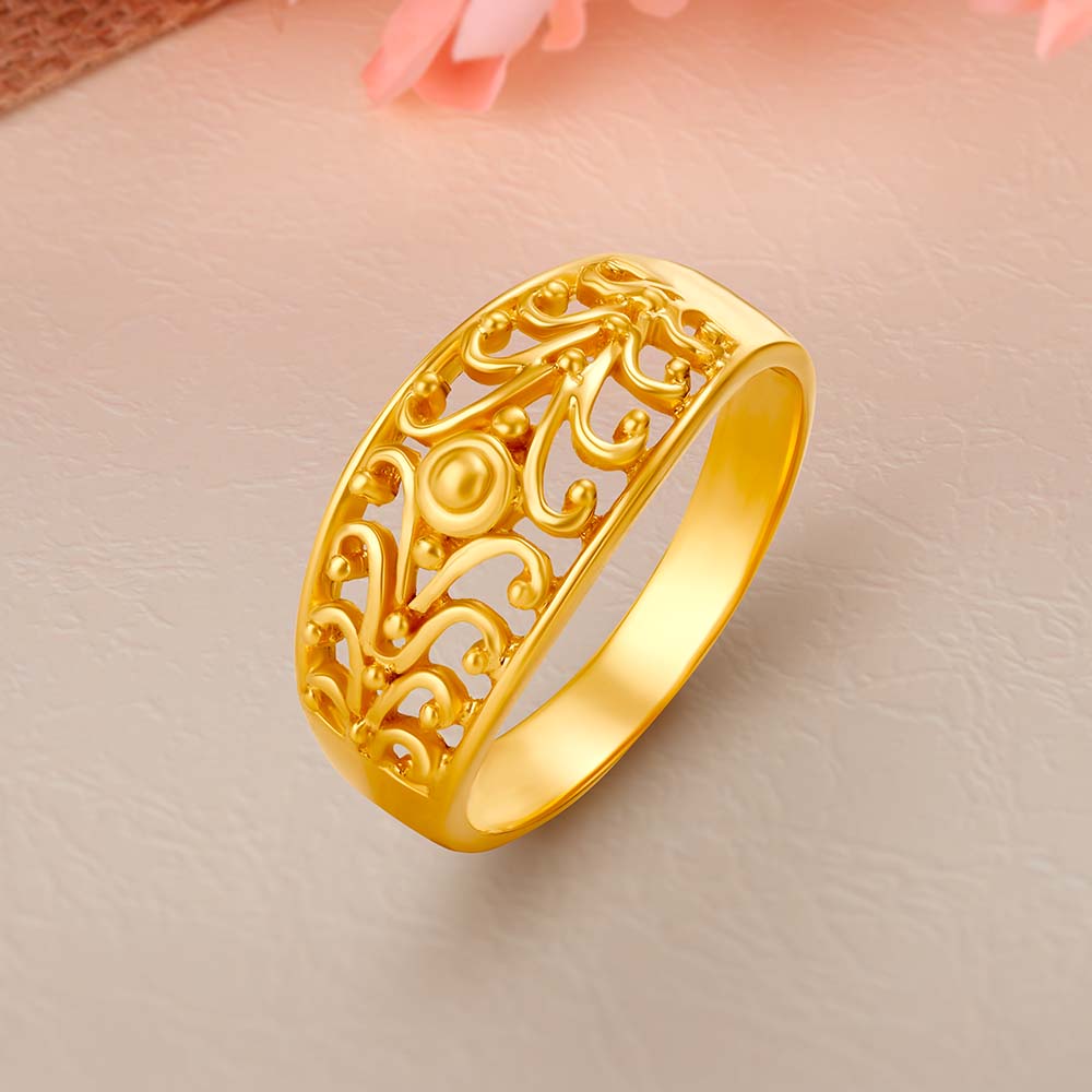 Ornamented 22 Karat Yellow Gold Jaali Patterned Finger Ring