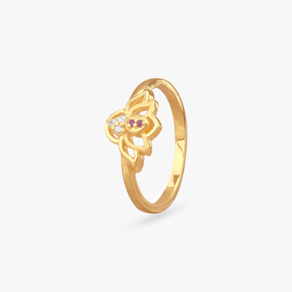 Petal Lace Gold Ring
