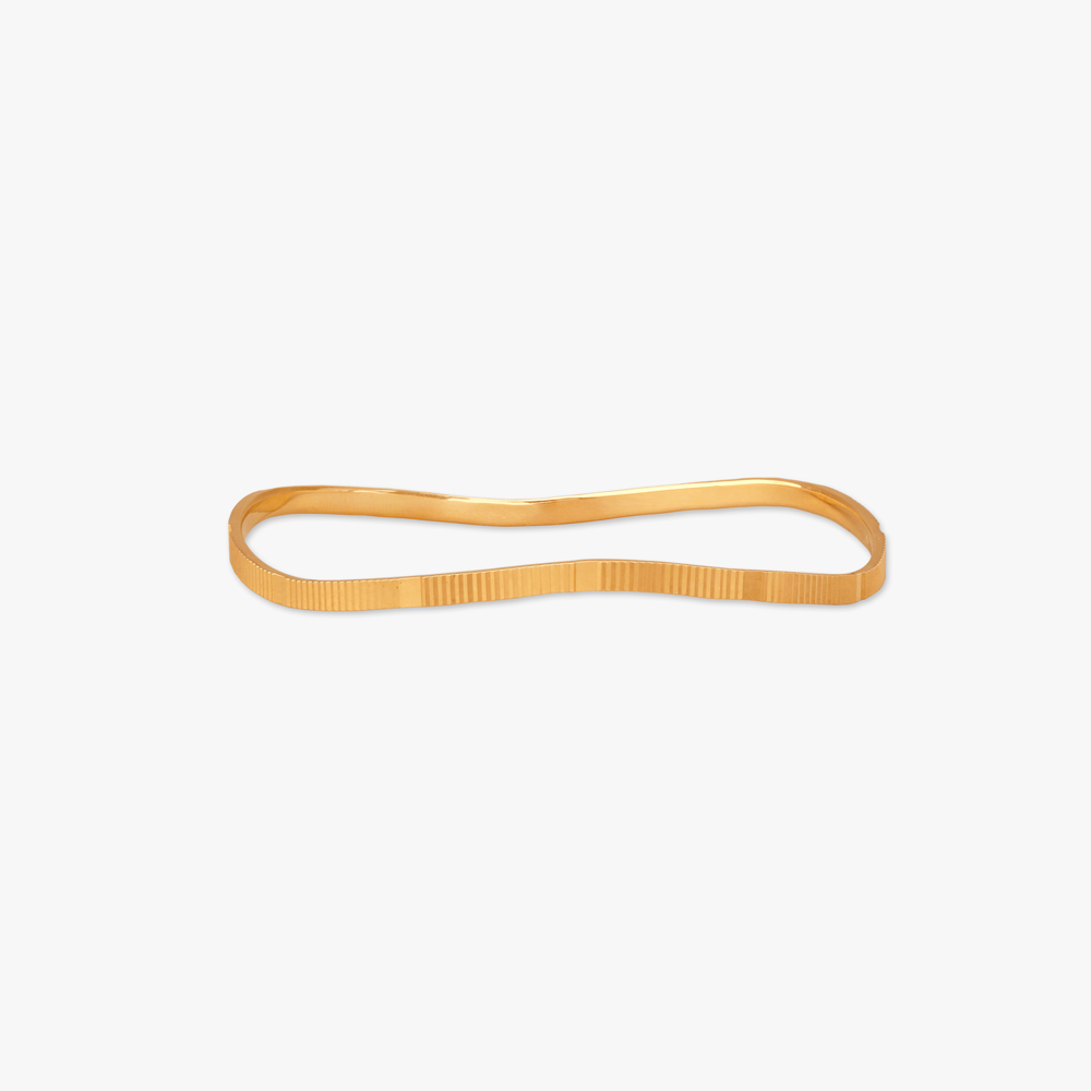 Linear Curve Gold Bangle