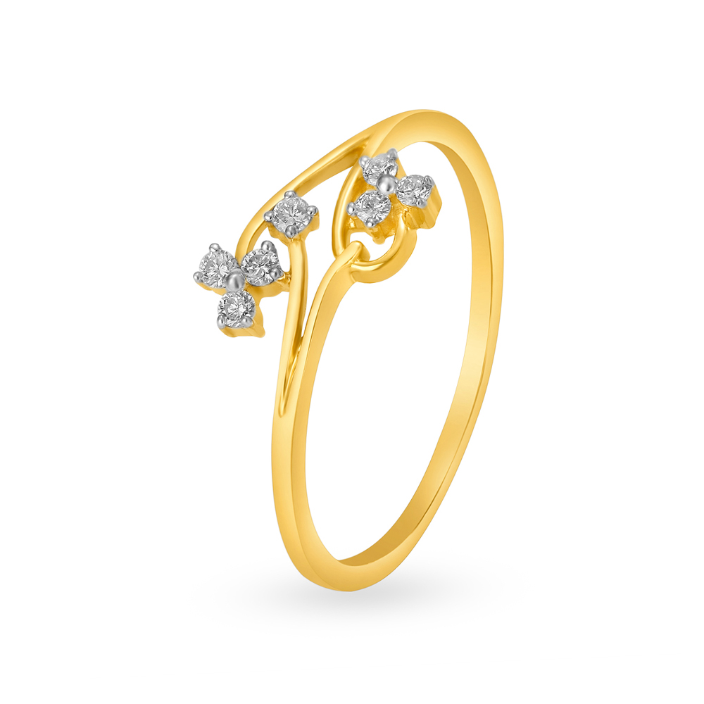 

Blooming Elegance Diamond Finger Ring