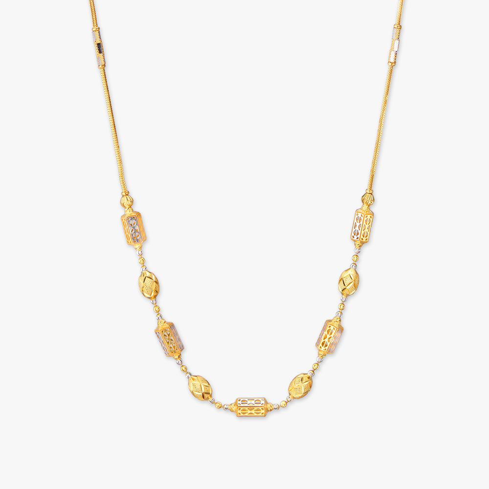 Chic Perfection Gold Chain