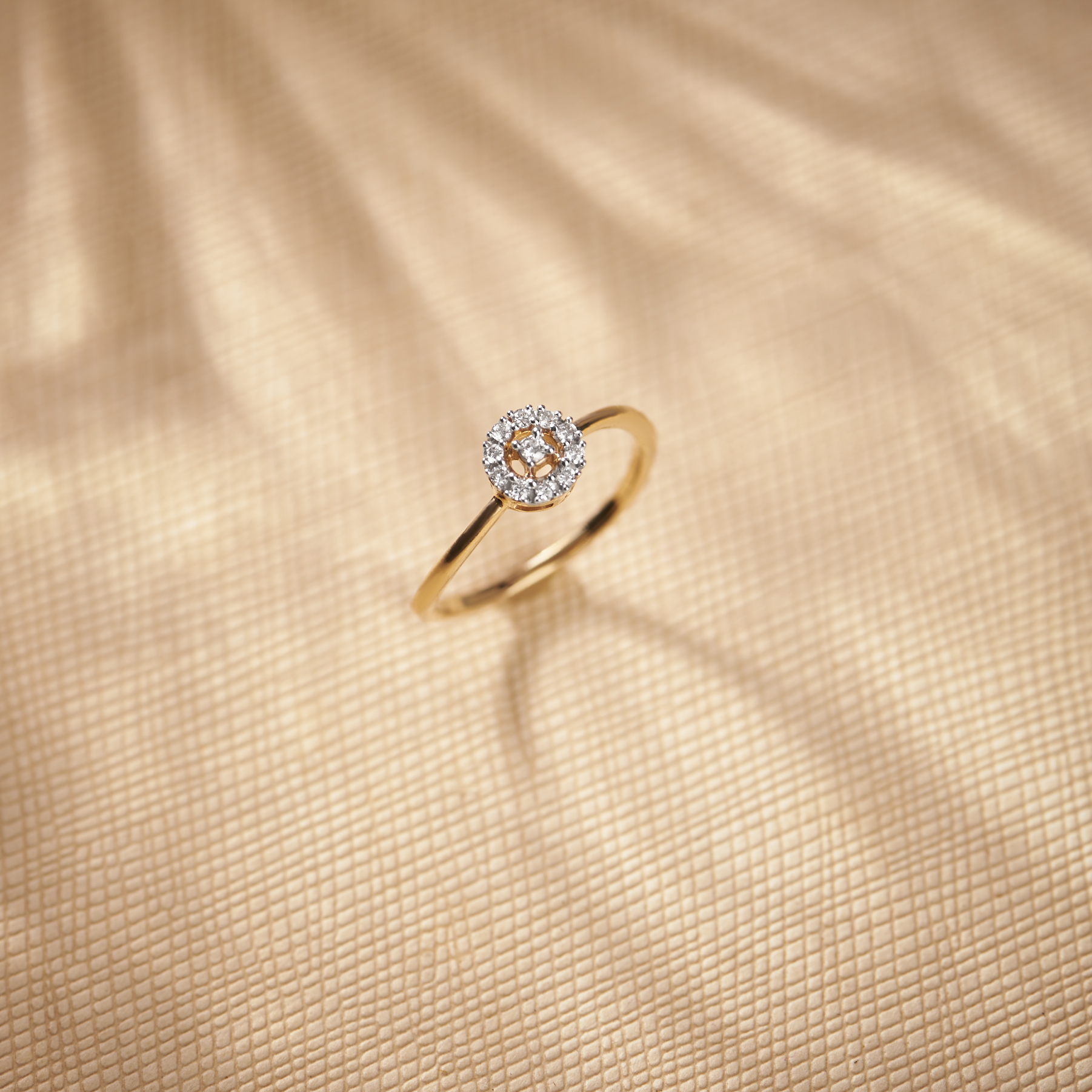 Orbit Diamond Finger Ring