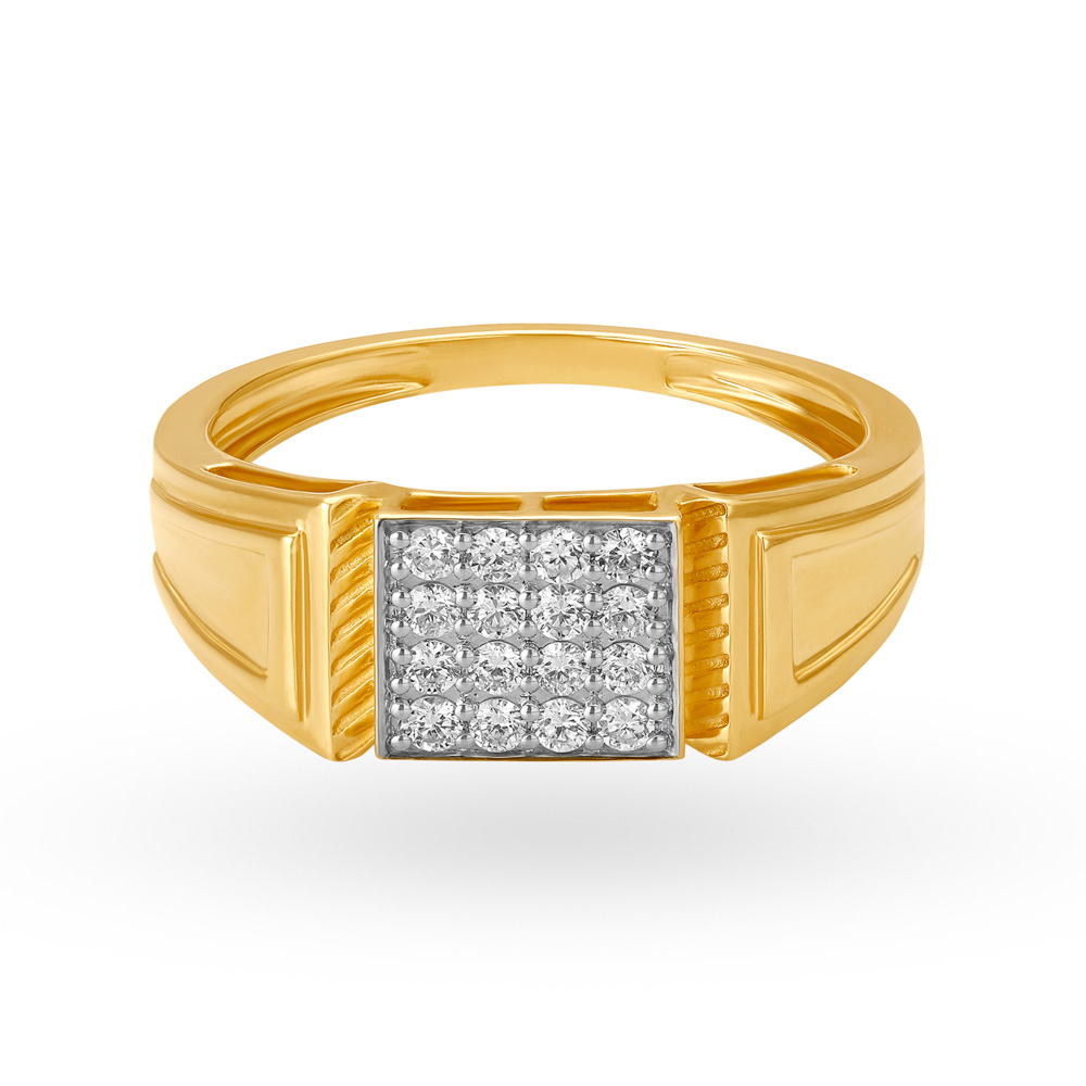 

Luxurious 18 Karat Gold And Diamond Square Ring