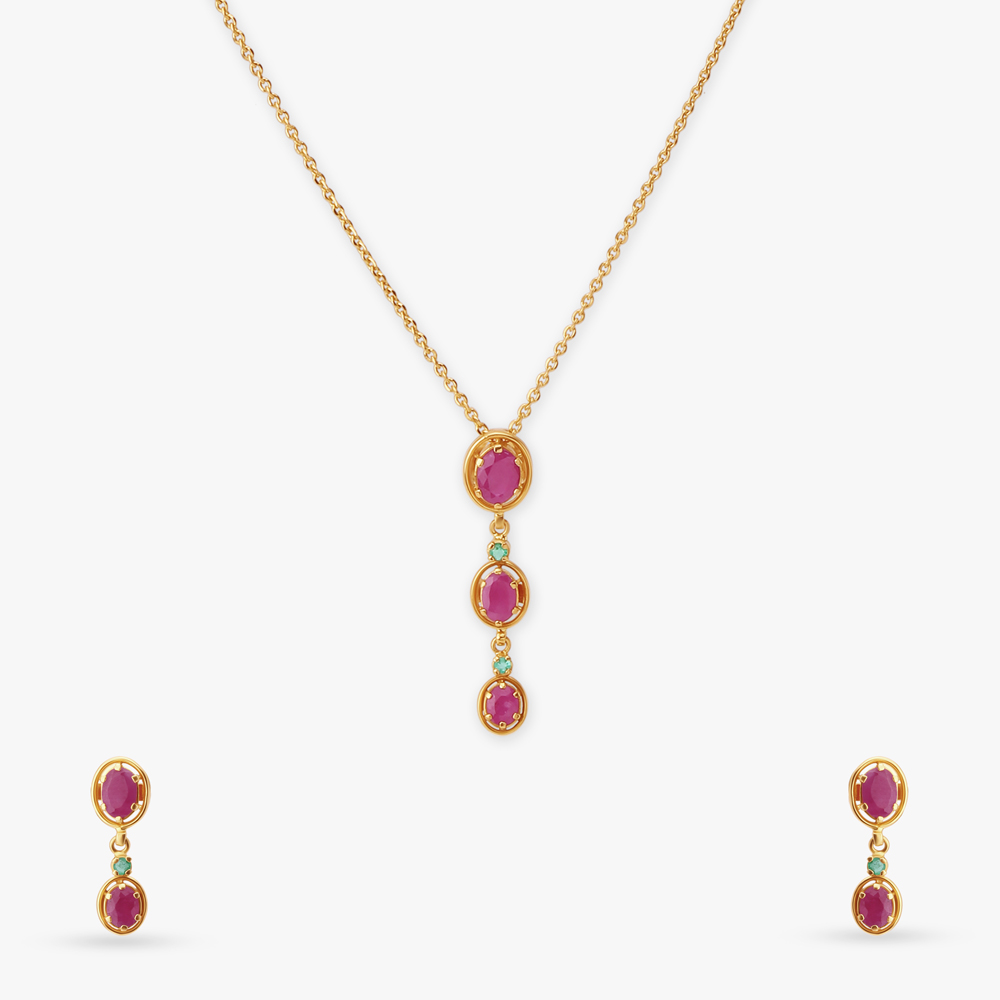 Opulent Pendant with Chain and Earrings Set