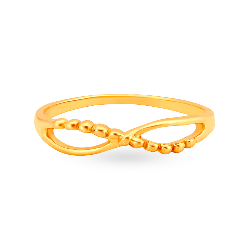 

Elegant Intersecting Gold Ring