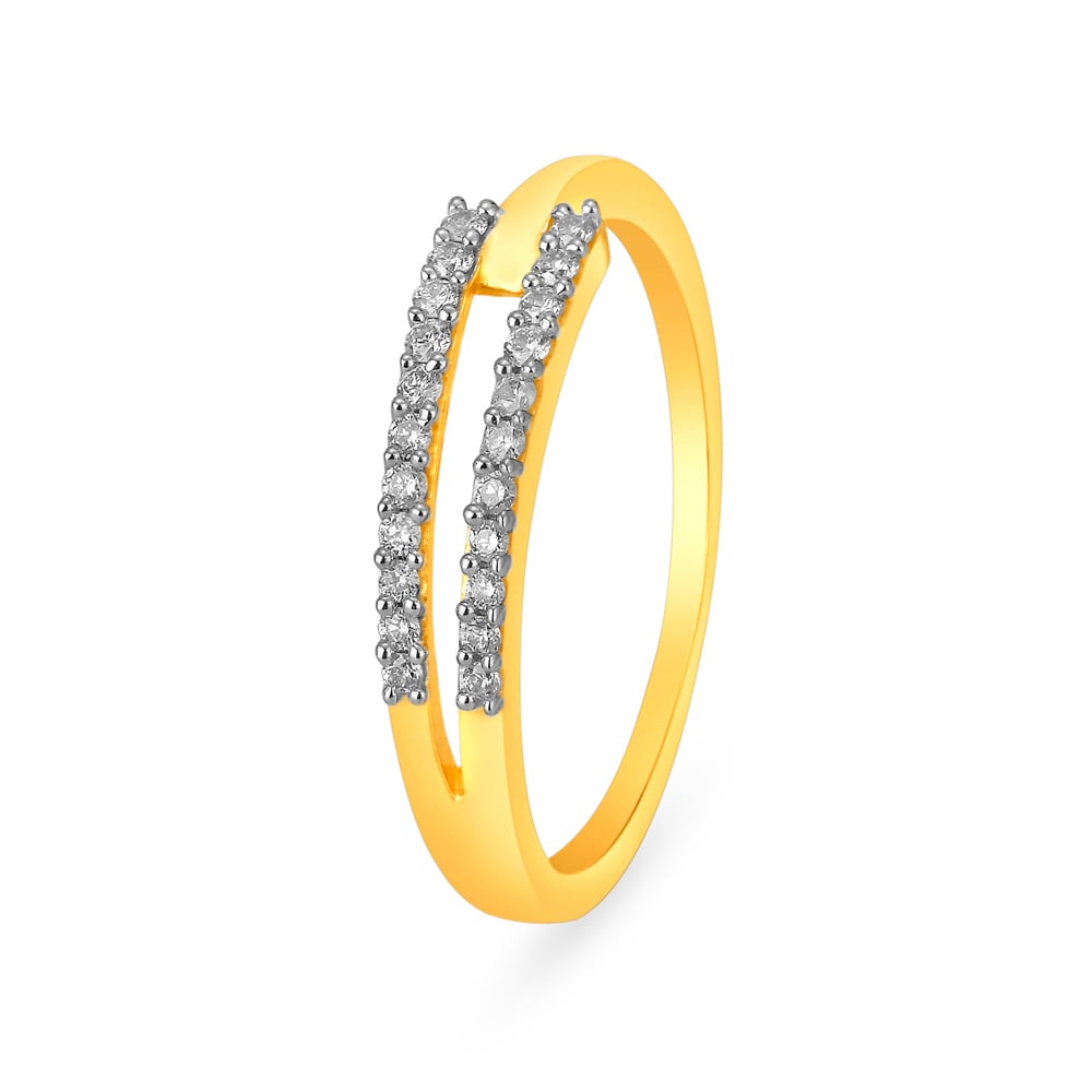

Fanciable V Shape Diamond Finger Ring