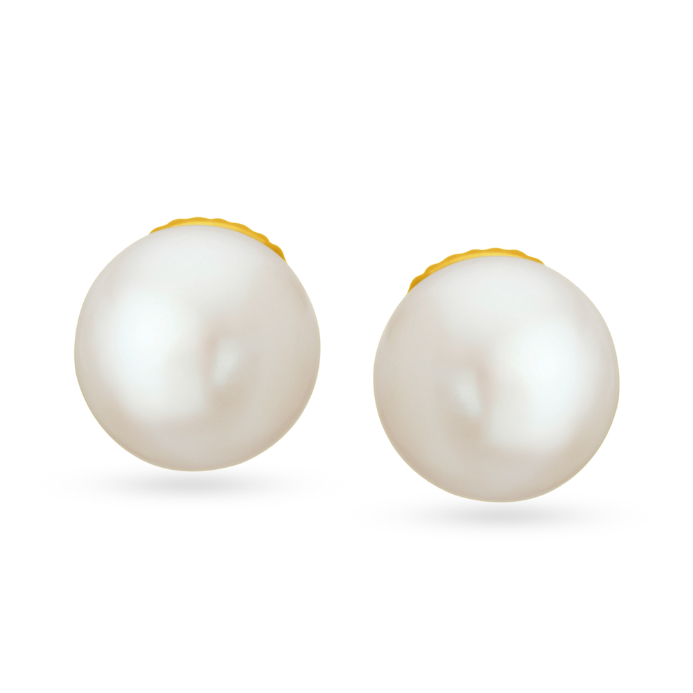 Minimalist 18 Karat Yellow Gold And Pearl Studs