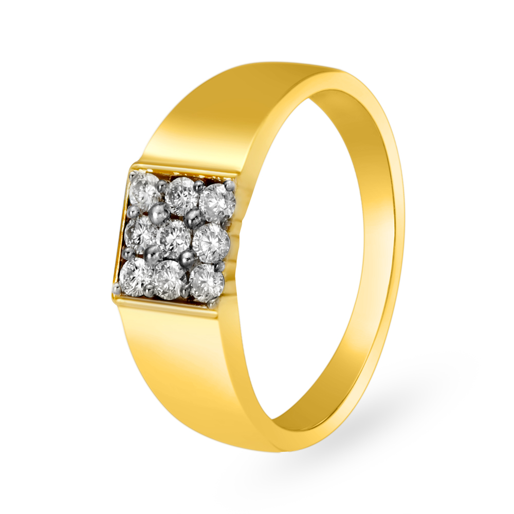 Classic 18 Karat Yellow Gold And Diamond Finger Ring