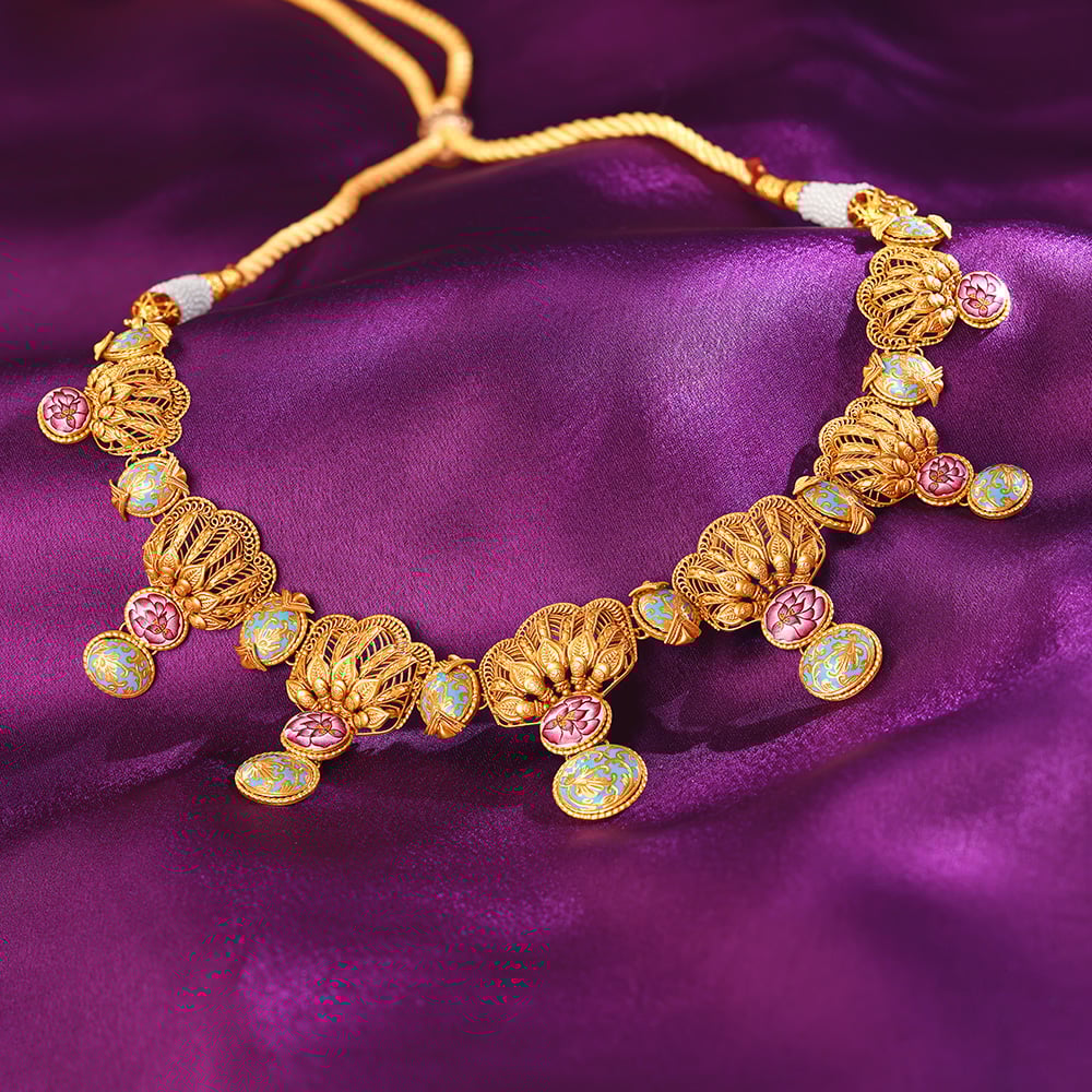 

Grandeur Gleam Gold Necklace Set