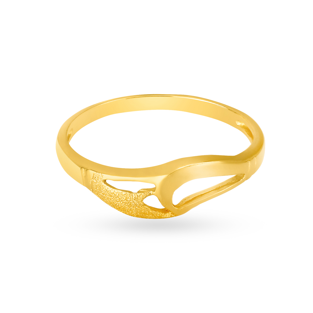 

Elegant 22 Karat Yellow Gold Finger Ring