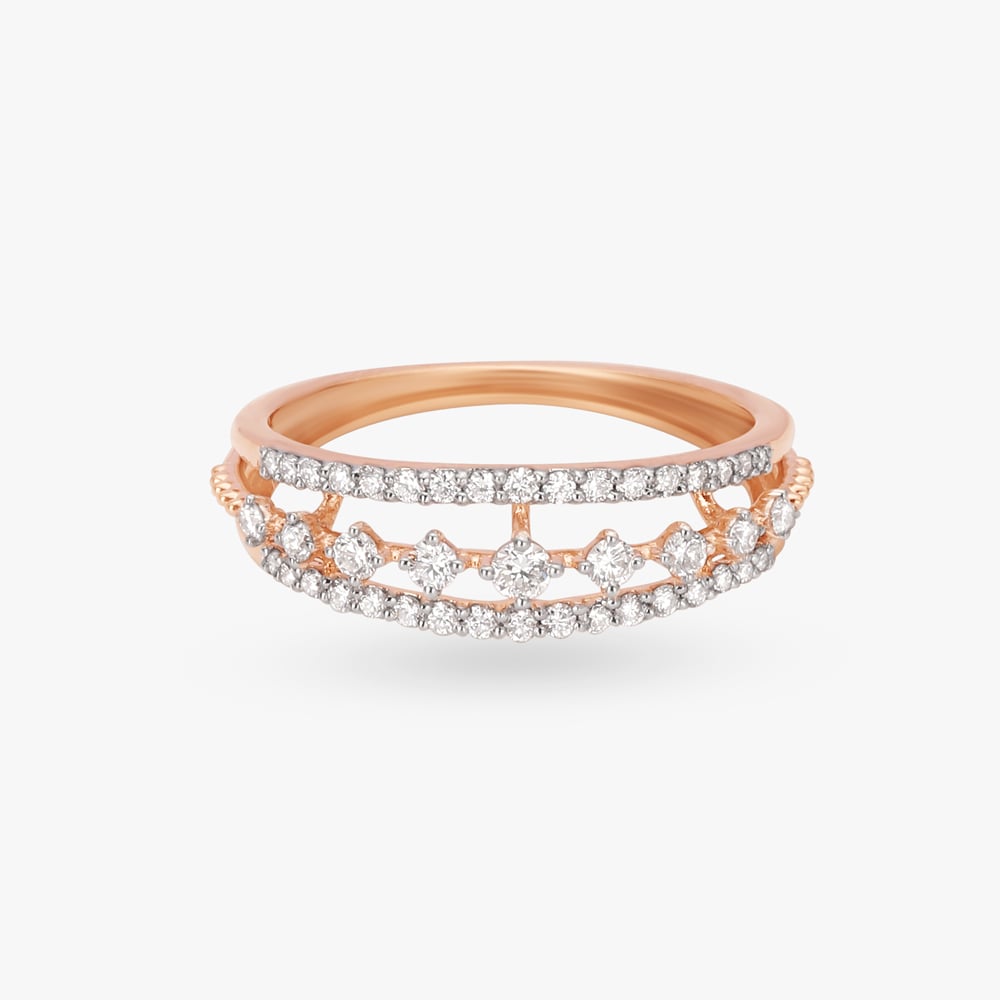 

Eloquent Diamond Finger Ring
