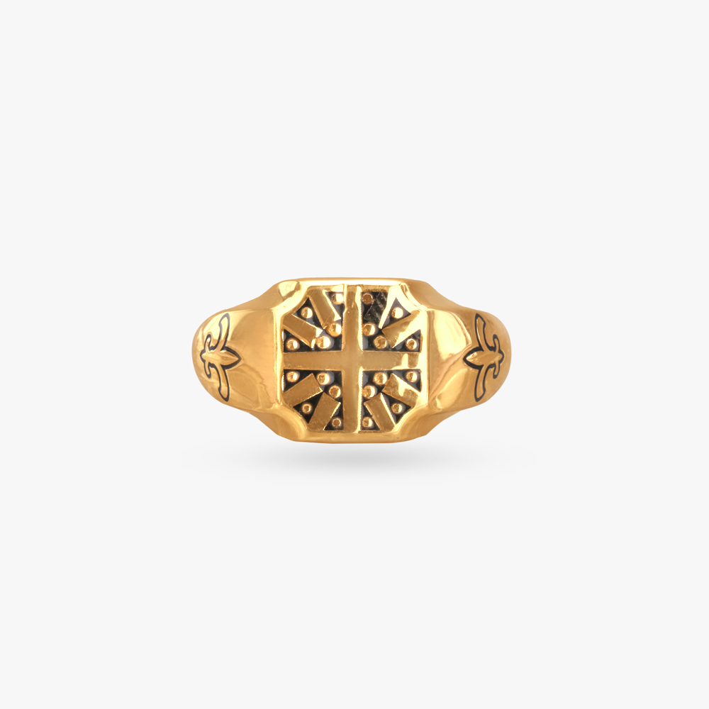Knight�s Emblem Gold Ring for Men