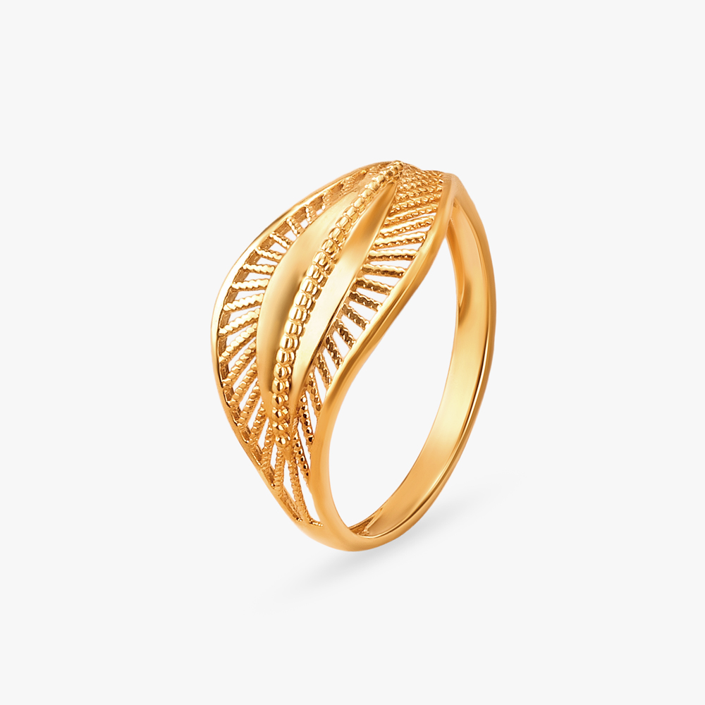 Artistic Leaf Gold Finger Ring