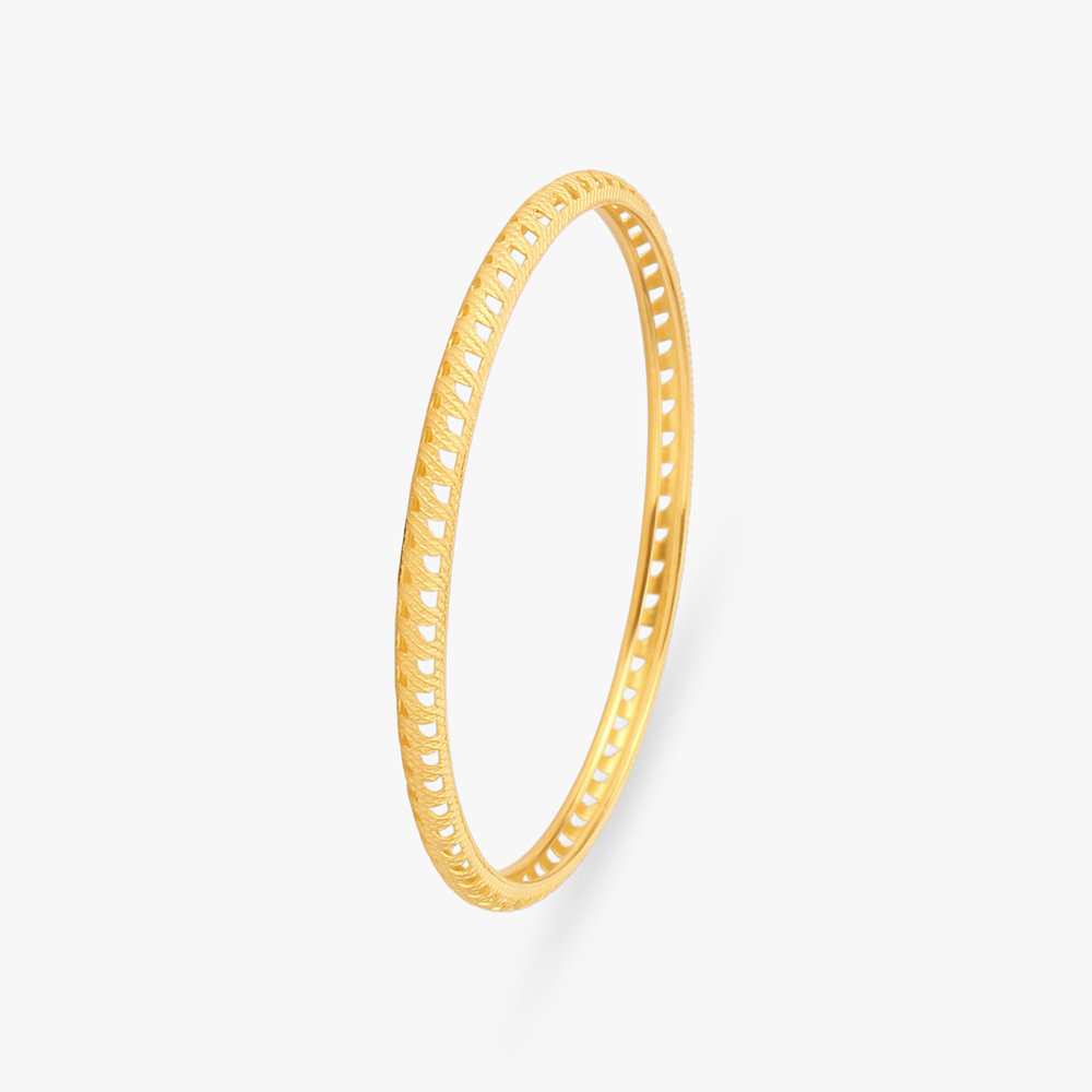 

Delicate Detail Bangle