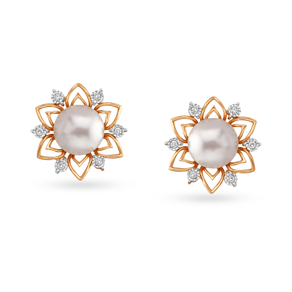 

Glamorous Floral Diamond Stud Earrings with Rock Crystal